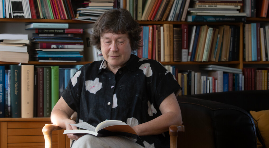 Biskop Marianne Christiansen i bispekjole