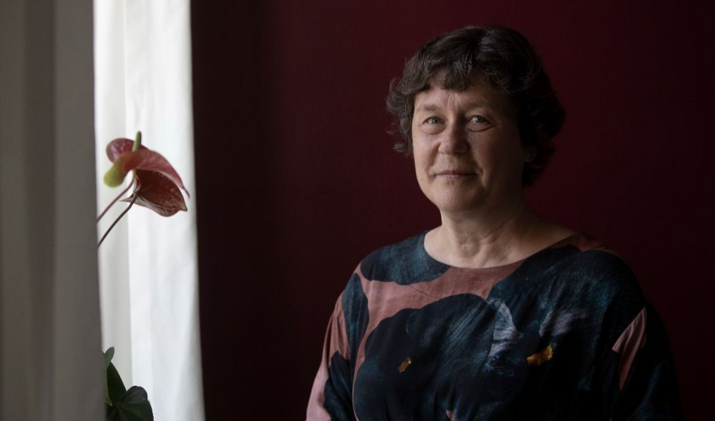 Biskop Marianne Christiansen med bispekåbe