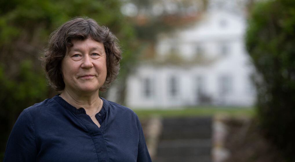 Biskop Marianne Christiansen med bispekåbe